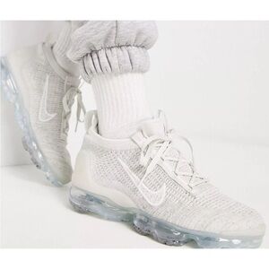 Nike  vapor max White Shoes